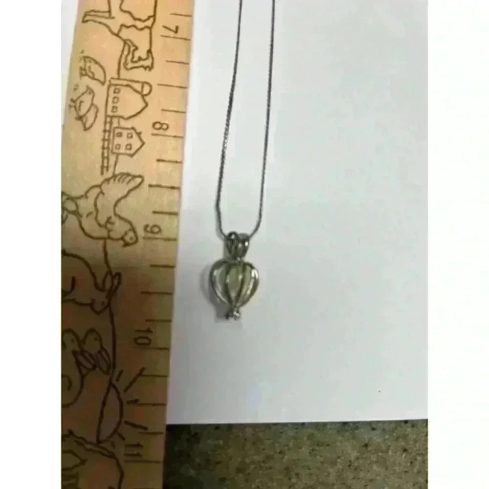 Vintage 925 Silver necklace with caged pearl